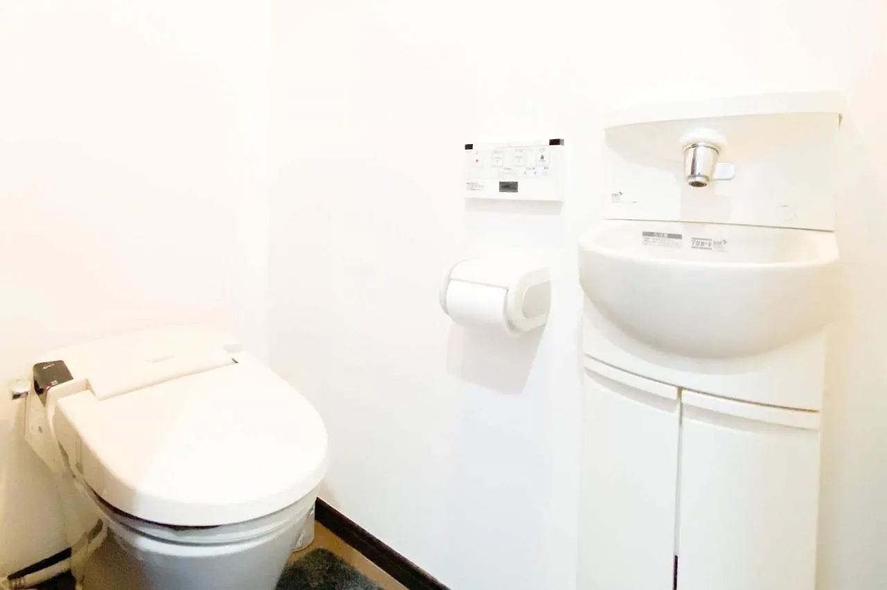 Yahiro 4-Chome House 2F,3F 東京都 公寓